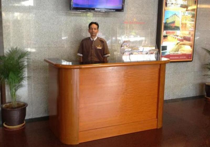 호텔 Grand Continental Kuantan