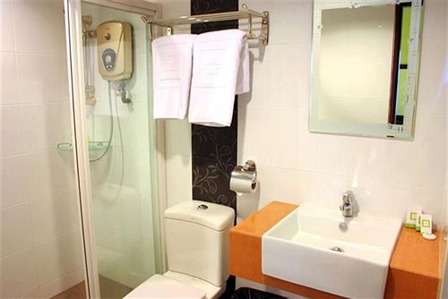 בית מלון כפרי Likas Square Apartment