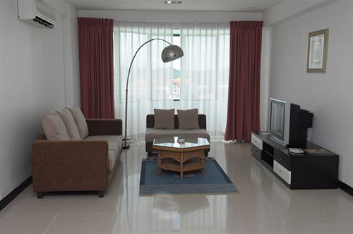 בית מלון כפרי Likas Square Apartment