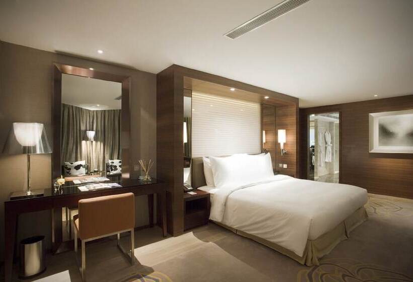 هتل Million Dragon