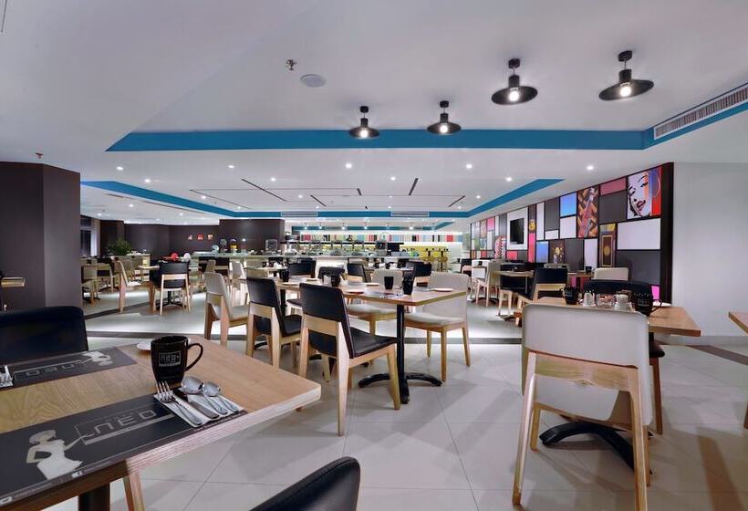 בית מלון כפרי Neo+ Penang By Aston