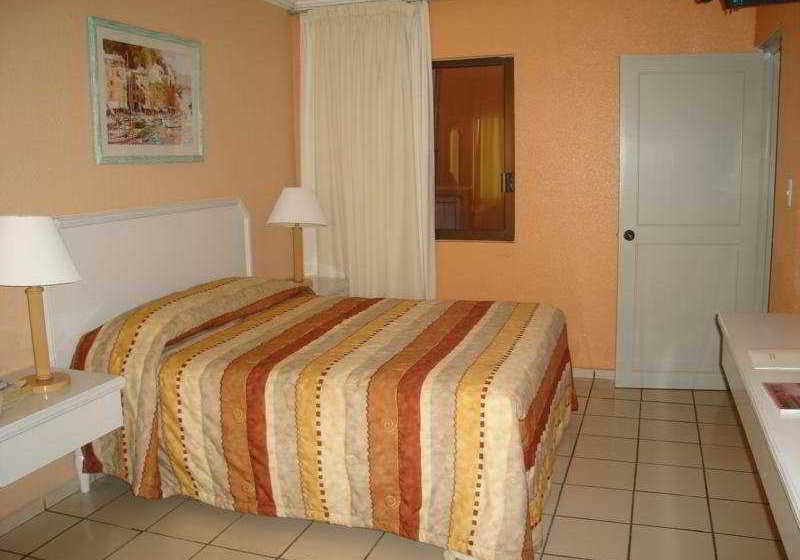 Отель Paraiso Suites