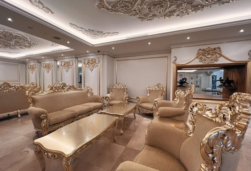 Отель Puteri Wing  Riverside Majestic