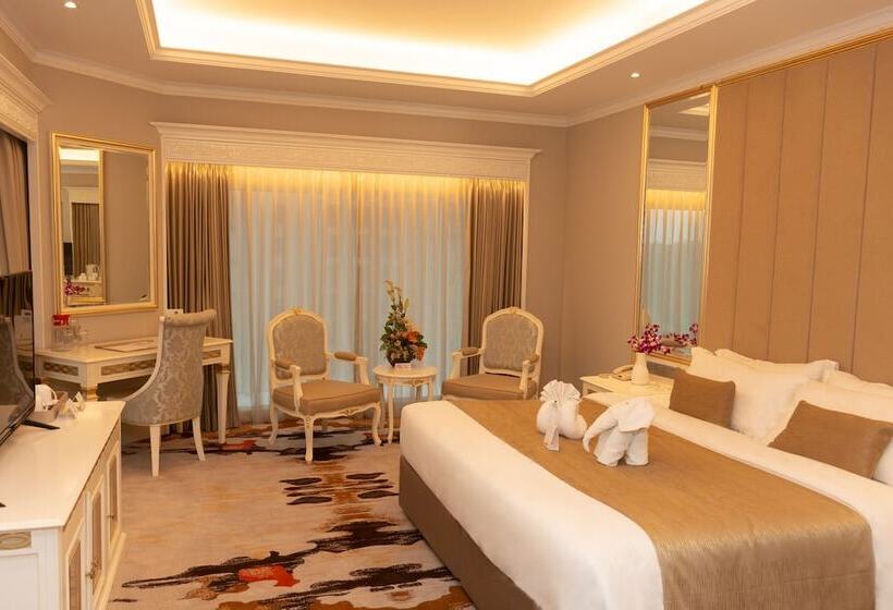 Отель Puteri Wing  Riverside Majestic