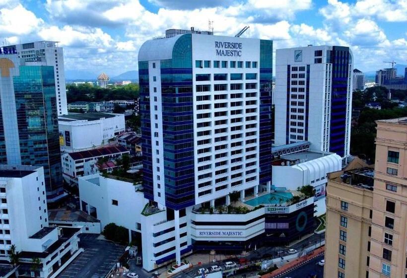 هتل Puteri Wing  Riverside Majestic