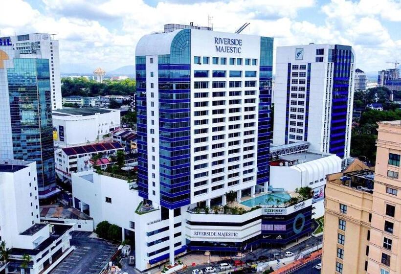 Отель Puteri Wing  Riverside Majestic