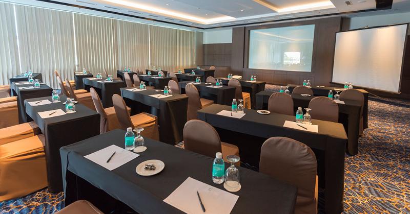 Отель Puteri Wing  Riverside Majestic