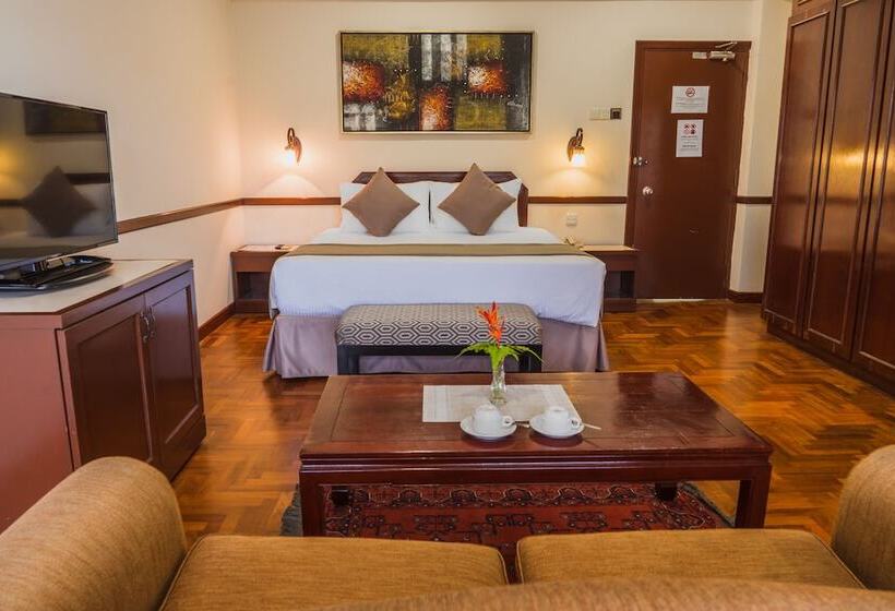 酒店 Shah S Village