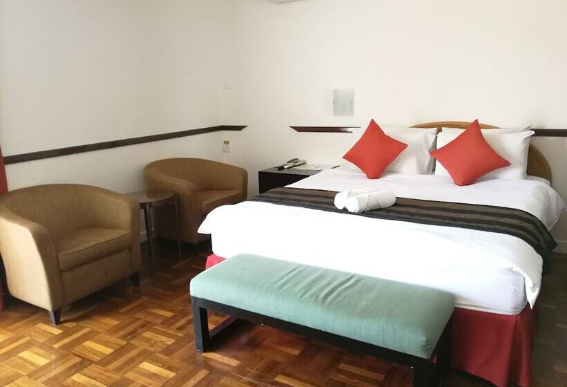 酒店 Shah S Village