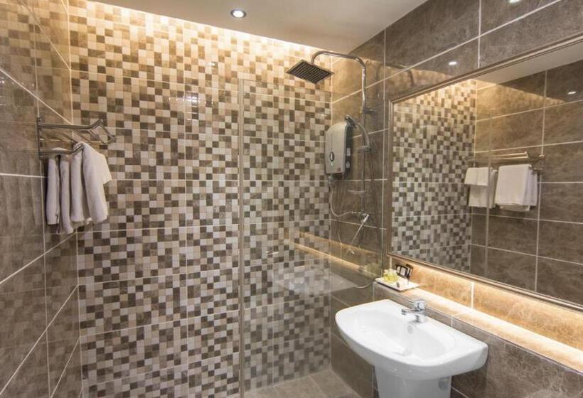 酒店 Shah S Village