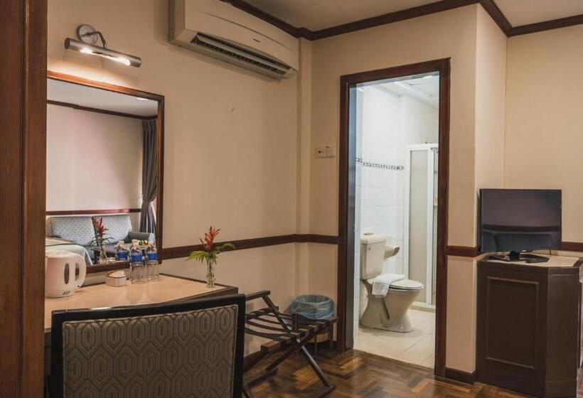 酒店 Shah S Village