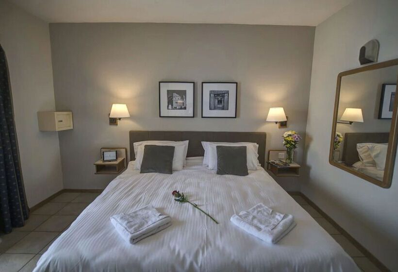 هتل Sliema Chalet