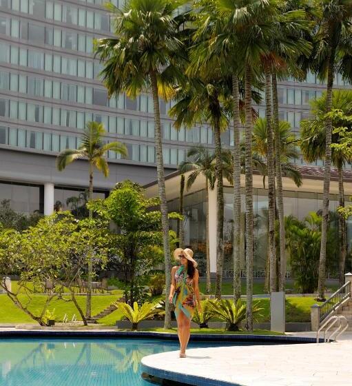 בית מלון כפרי Thistle Johor Bahru