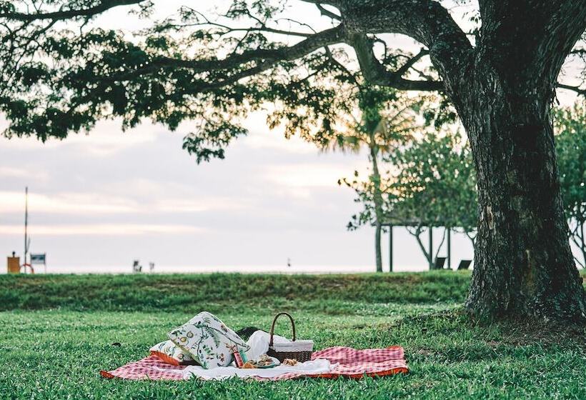 אתר נופש Shangri La Rasa Ria, Kota Kinabalu