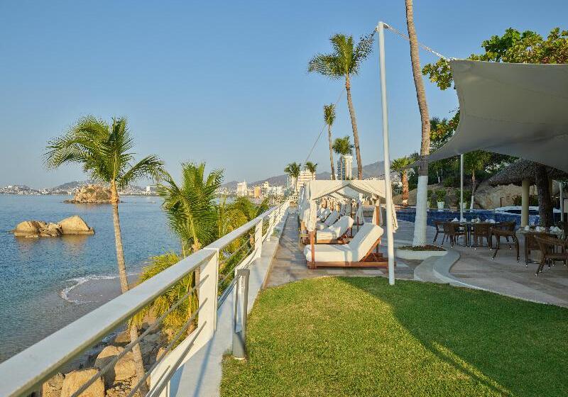 Fiesta Americana Acapulco Villas