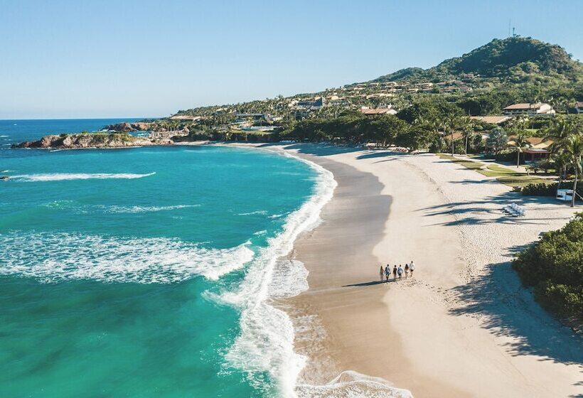 Four Seasons Resort Punta Mita