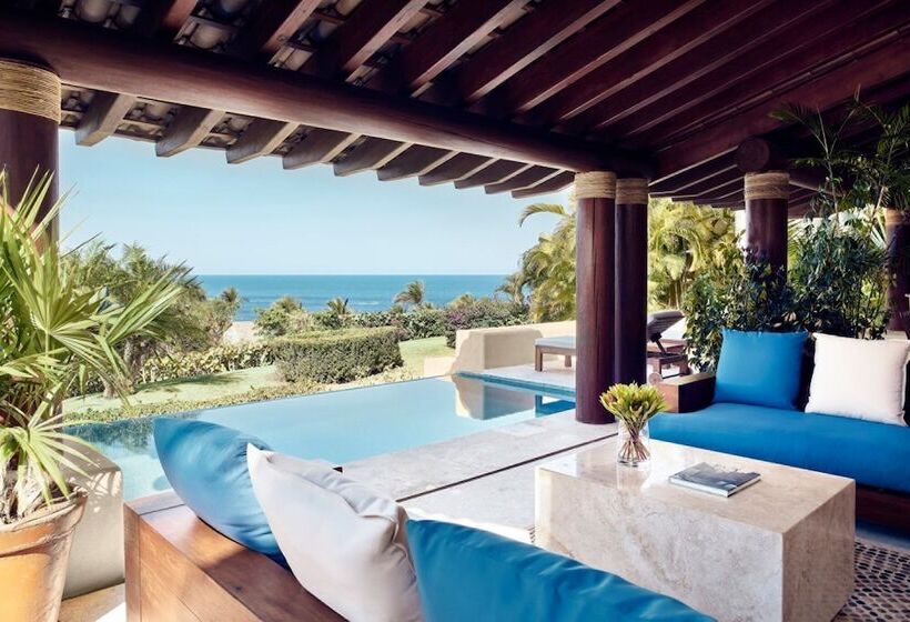 Four Seasons Resort Punta Mita