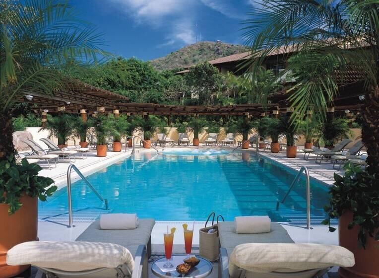 Four Seasons Resort Punta Mita