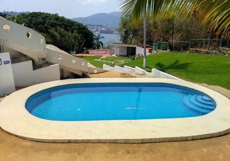 فندق Aristos Acapulco