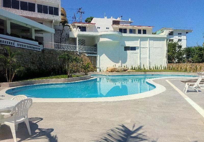 فندق Aristos Acapulco