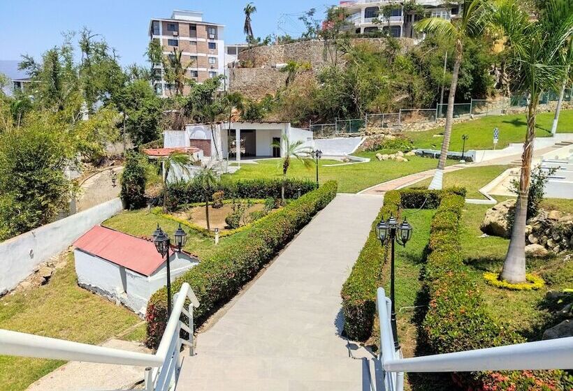 فندق Aristos Acapulco