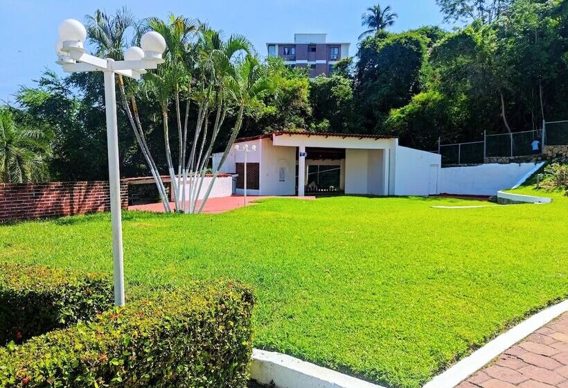 فندق Aristos Acapulco