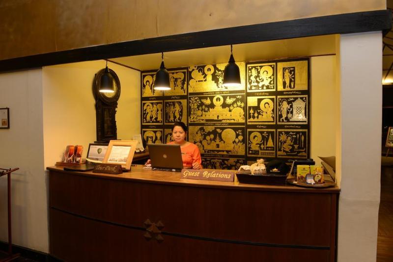 Отель Bagan Thiripyitsaya Sanctuary Resort