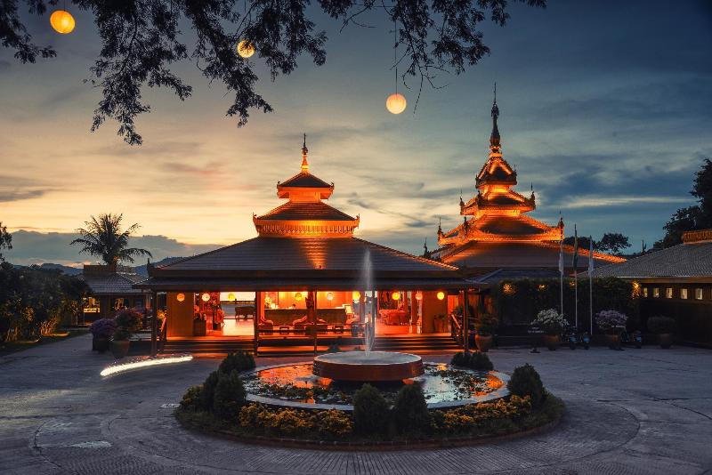 Отель Bagan Thiripyitsaya Sanctuary Resort