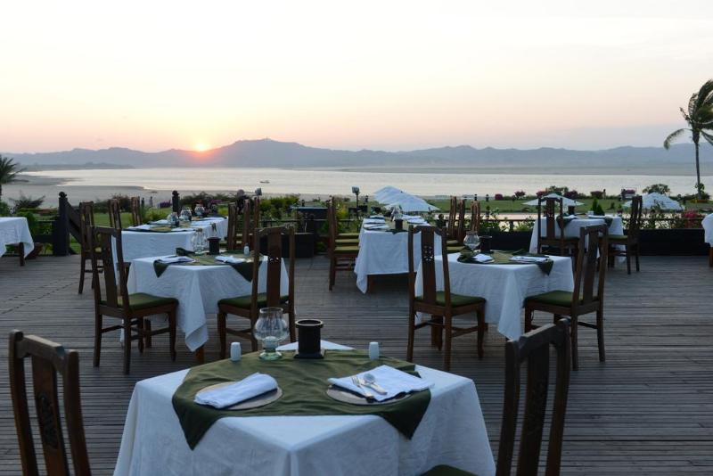 Отель Bagan Thiripyitsaya Sanctuary Resort