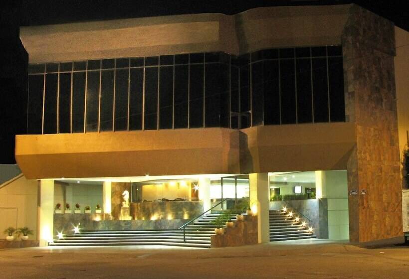 ホテル Best Western Plus Plaza Florida & Tower