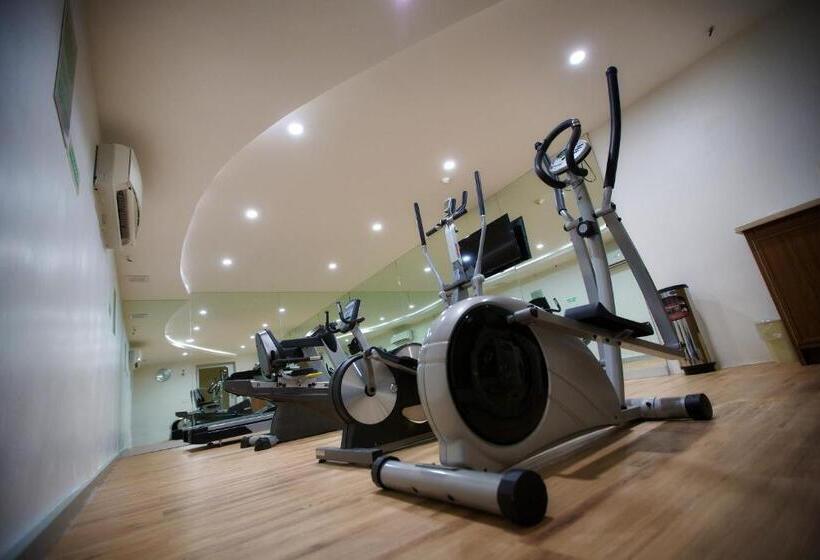 酒店 Continental Caribe Bay