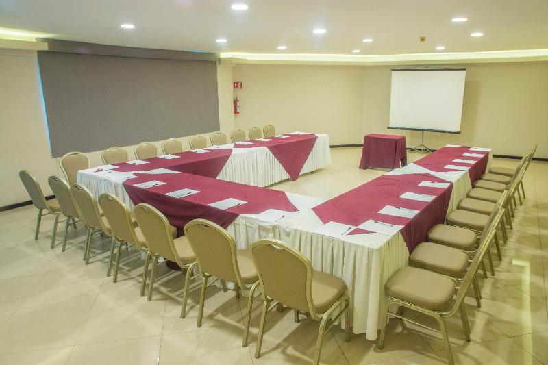 酒店 Continental Caribe Bay