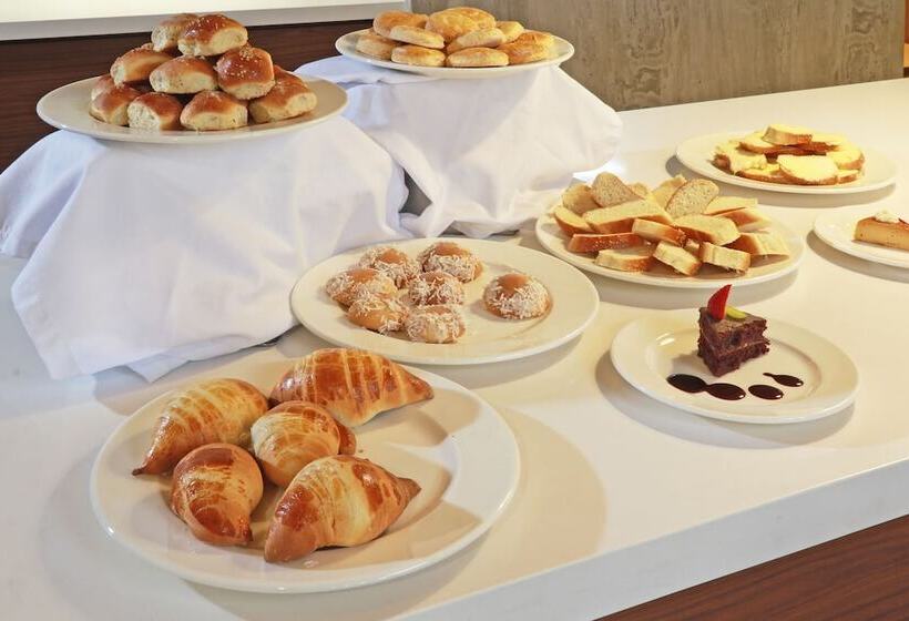 酒店 Holiday Inn   Ciudad Juarez, An Ihg