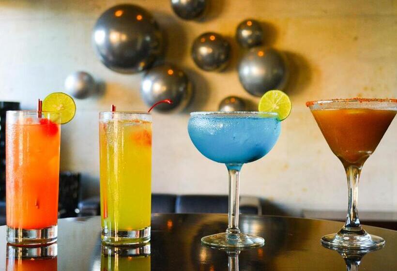 ホテル Coral & Marina