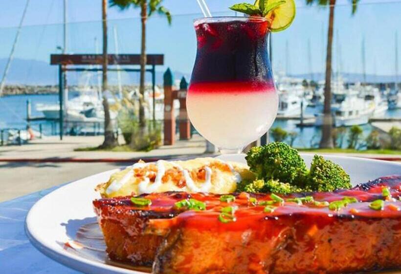 ホテル Coral & Marina