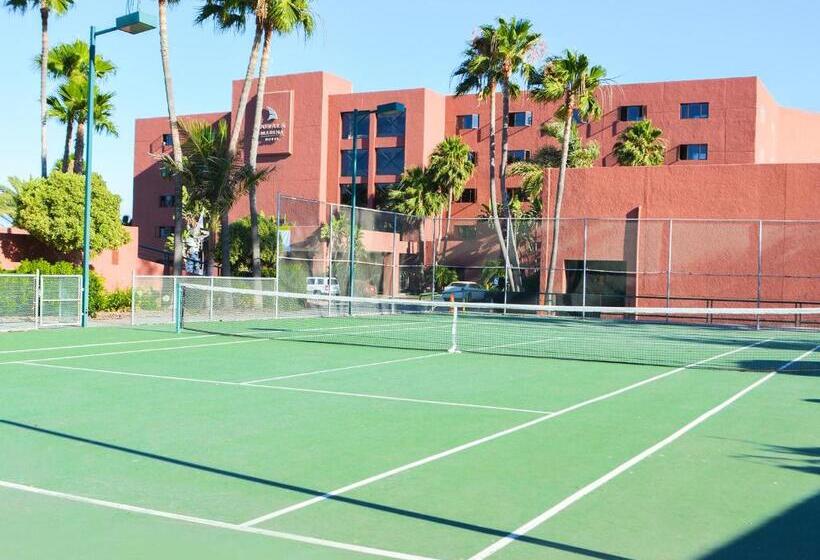 ホテル Coral & Marina