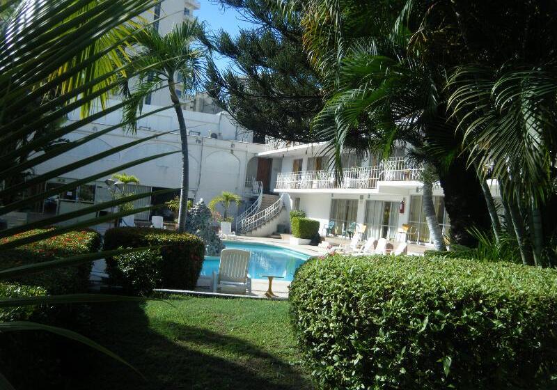 Отель El Tropicano