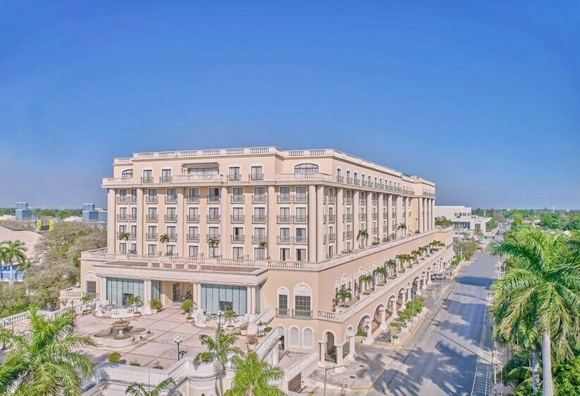 Отель Fiesta Americana Merida