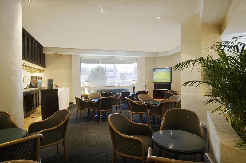 هتل Fiesta Inn Express Chihuahua