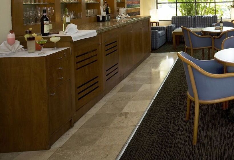 هتل Fiesta Inn Colima