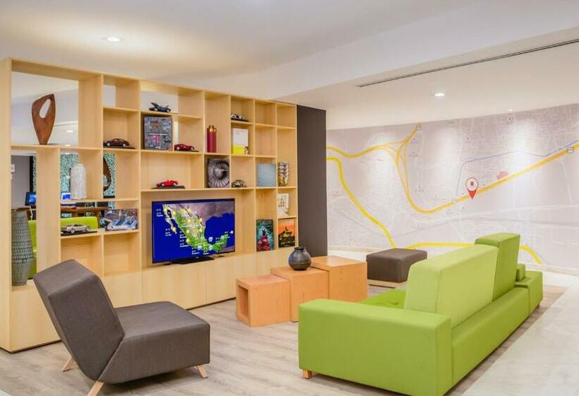 فندق Fiesta Inn Express Perinorte