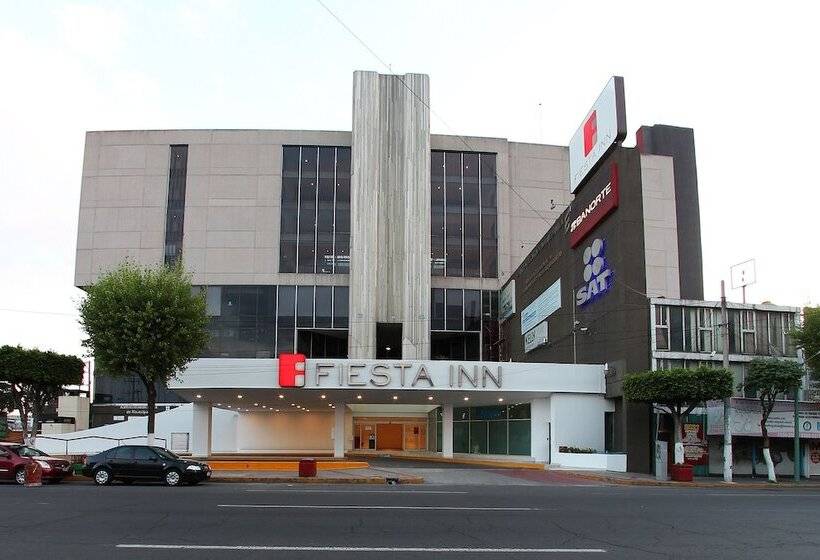 ホテル Fiesta Inn Tlalnepantla