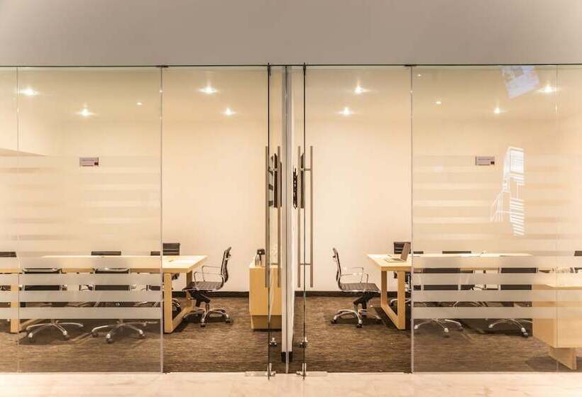 ホテル Fiesta Inn Tlalnepantla