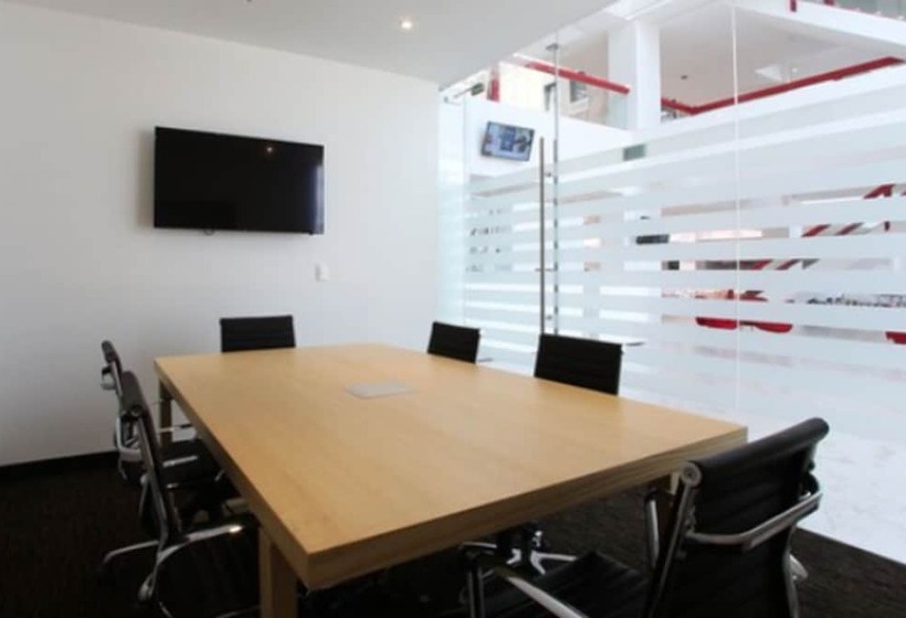 ホテル Fiesta Inn Tlalnepantla