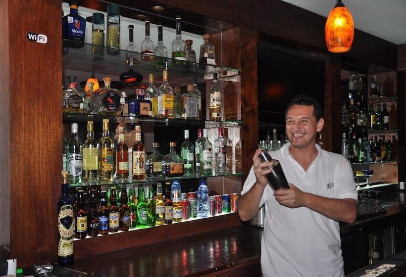 בית מלון כפרי Flamingo