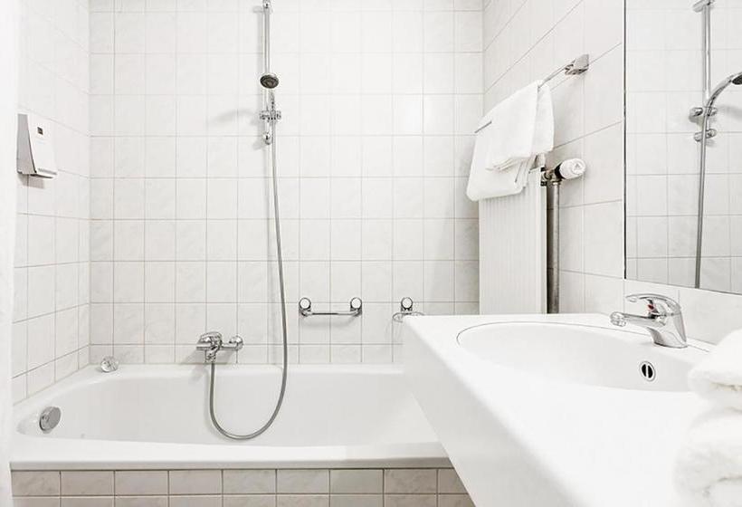 فندق Fletcher Restaurant Emmen