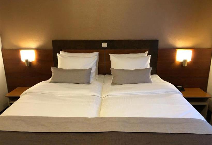 فندق Fletcher Restaurant Emmen