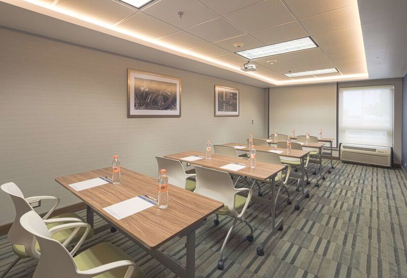 ホテル Hampton Inn By Hilton Monterrey/galeríasobispado