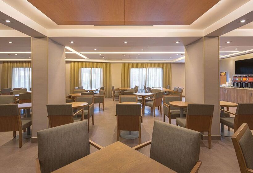 ホテル Hampton Inn By Hilton Monterrey/galeríasobispado