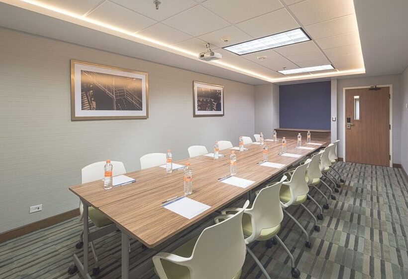 ホテル Hampton Inn By Hilton Monterrey/galeríasobispado